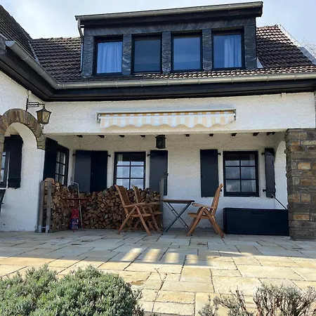 Eifel Panoramablick Unter Der Burg Olbrueck Mit Sauna Hottub Grosser Terrasse Und Garten Ideal Fuer Familien Holiday home Niederdurenbach