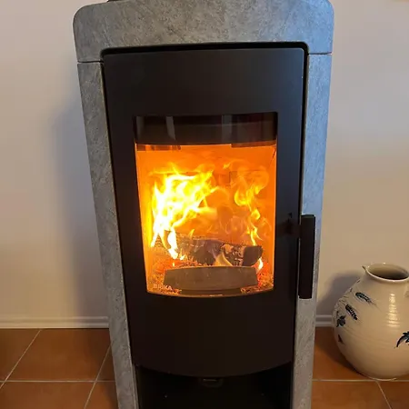 Eifel Panoramablick Unter Der Burg Olbrueck Mit Sauna Hottub Grosser Terrasse Und Garten Ideal Fuer Familien Niederdürenbach