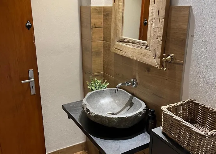 Eifel Panoramablick Unter Der Burg Olbrueck Mit Sauna Hottub Grosser Terrasse Und Garten Ideal Fuer Familien * Niederdürenbach