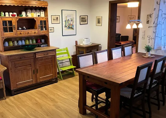 Eifel Panoramablick Unter Der Burg Olbrueck Mit Sauna Hottub Grosser Terrasse Und Garten Ideal Fuer Familien Niederdürenbach